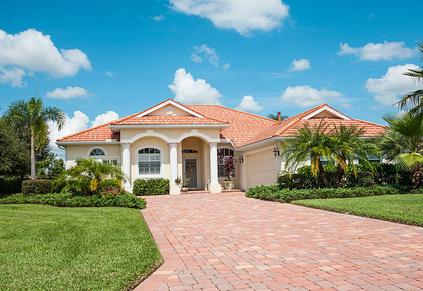 Best Interlocking Driveway Pavers  in Oshkosh, WI